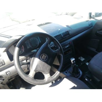 seat alhambra (7v9) del año 2004