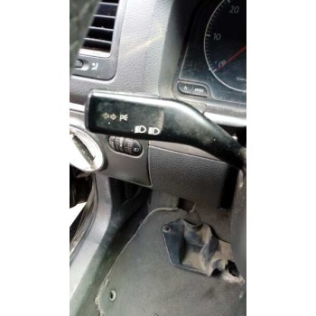 volkswagen golf v berlina (1k1) del año 2004