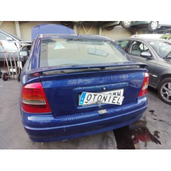 opel astra g berlina del año 2004