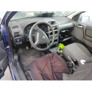 opel astra g berlina del año 2004