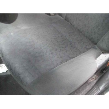 ford focus berlina (cak) del año 2001