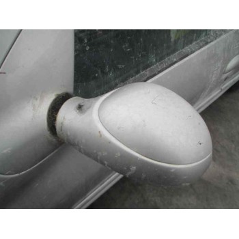 peugeot 206 berlina del año 2000