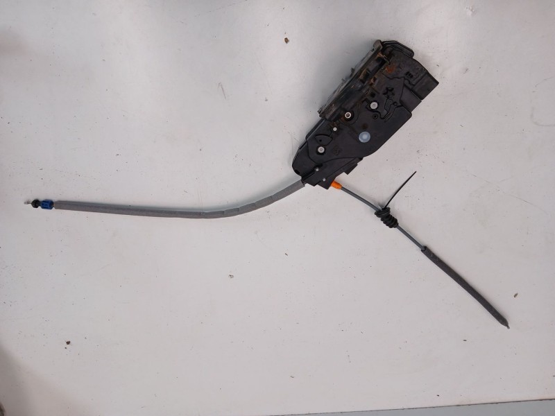 Recambio de cerradura puerta delantera derecha para mercedes-benz gla (h247) gla 200 d (247.712) referencia OEM IAM A0997202402 