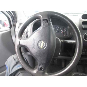 opel agila del año 2000