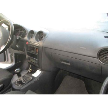 seat ibiza (6l1) del año 2003