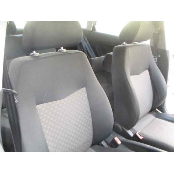 seat ibiza (6l1) del año 2003