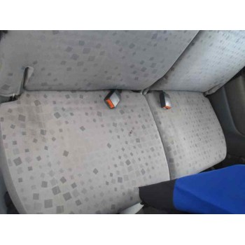 opel agila del año 2000