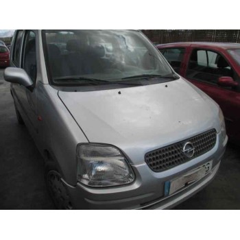 opel agila del año 2000