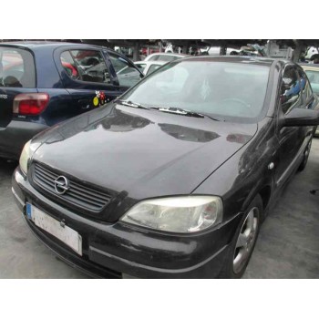 opel astra g berlina del año 2001
