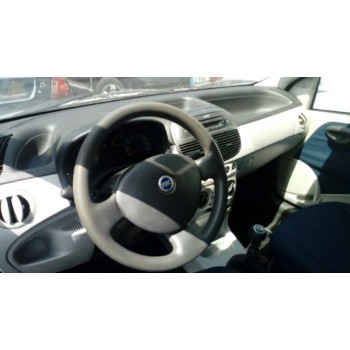 fiat punto berlina (188) del año 2004