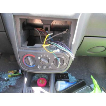 opel corsa c del año 2004