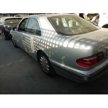 mercedes-benz clase e (w210) berlina diesel del año 2001