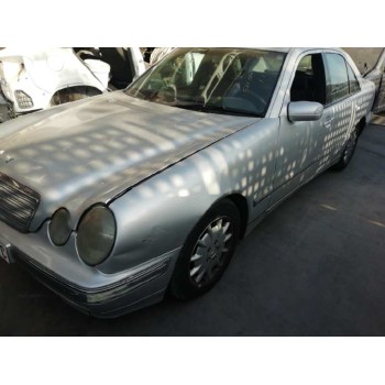 mercedes-benz clase e (w210) berlina diesel del año 2001