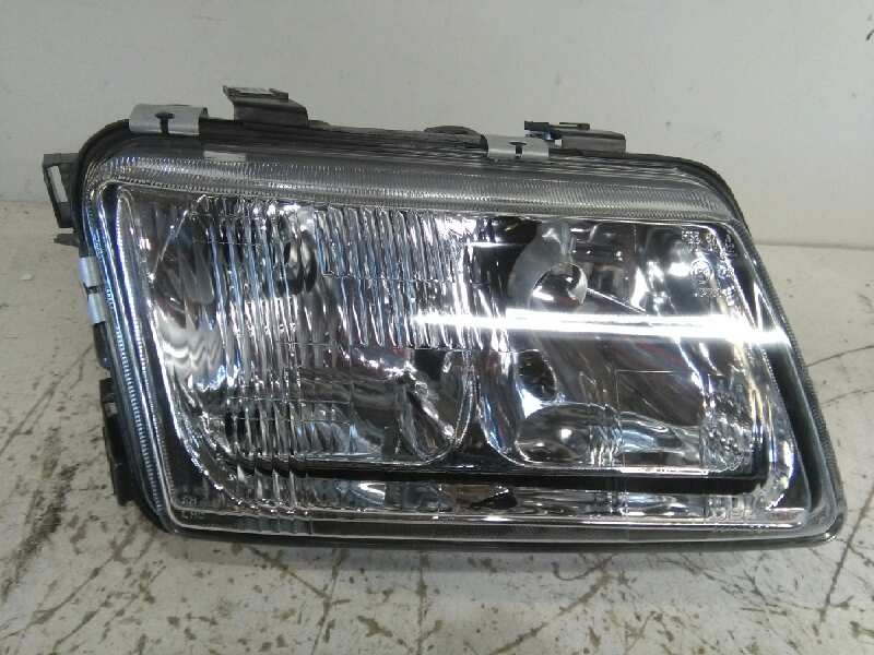 Recambio de faro derecho para audi a3 (8l) referencia OEM IAM 8L0941030A NUEVO CON ANTINIEBLA 96-00