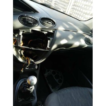 ford focus berlina (cak) del año 2003