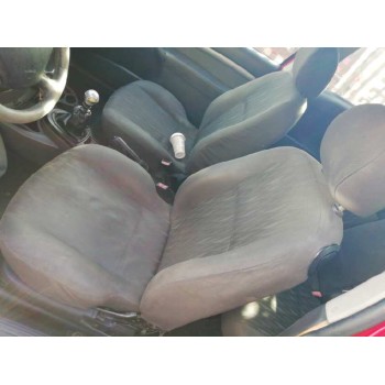 ford focus berlina (cak) del año 2003