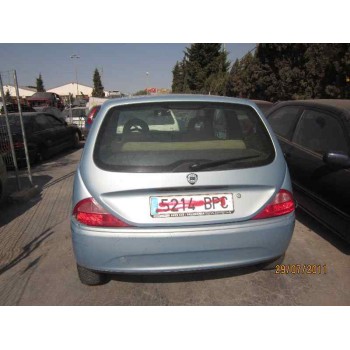 lancia lancia y del año 2001