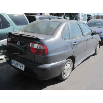 seat cordoba berlina (6k2) del año 2001