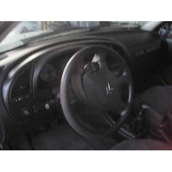 citroën xsara berlina del año 2001