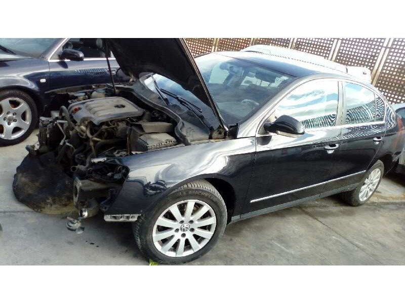 VOLKSWAGEN PASSAT BERLINA (3C2)