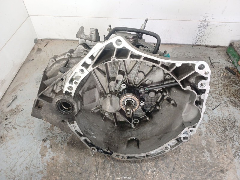 Recambio de caja cambios para nissan qashqai i (j10, nj10) 2.0 referencia OEM IAM TL4116 95.000KM 6V 4X2