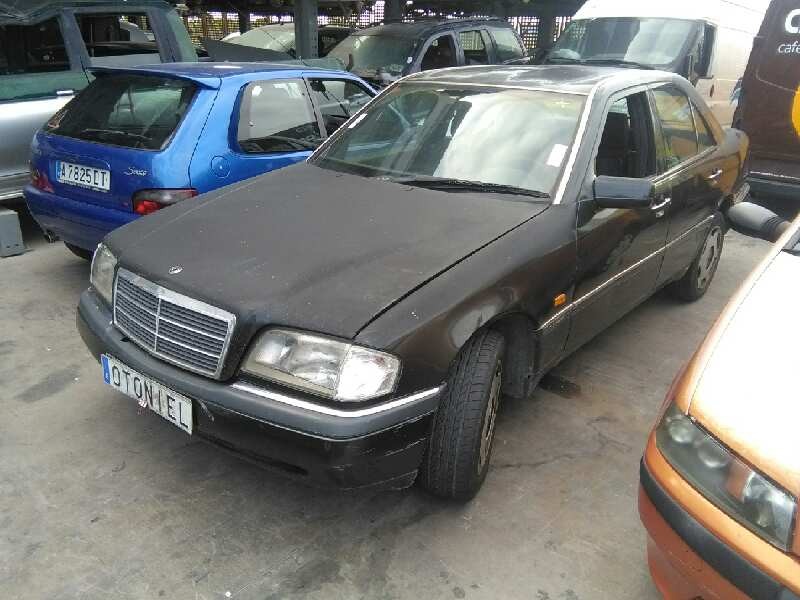 MERCEDES-BENZ CLASE C (W202) BERLINA