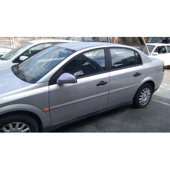 opel vectra c berlina del año 2002