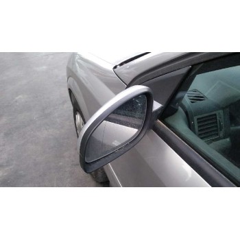 opel vectra c berlina del año 2002