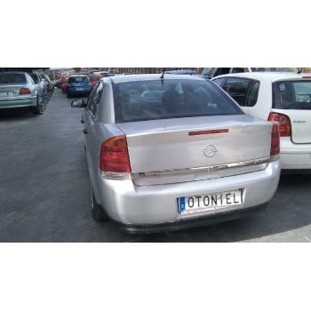 opel vectra c berlina del año 2002