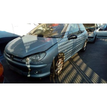 PEUGEOT 206 BERLINA