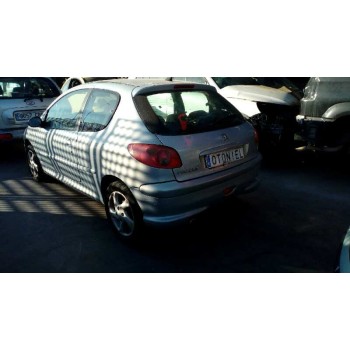 peugeot 206 berlina del año 2003