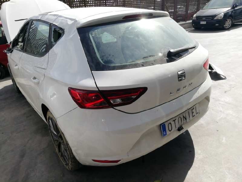 SEAT LEON (5F1)