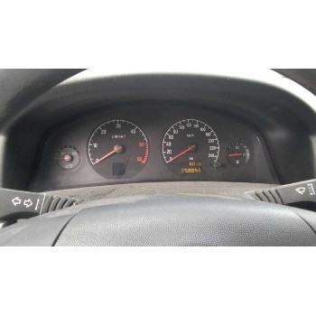 opel vectra c berlina del año 2002