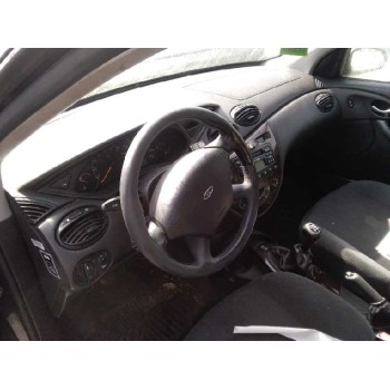 ford focus berlina (cak) del año 1999