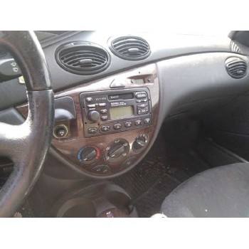 ford focus berlina (cak) del año 1999