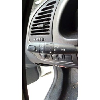 citroën xsara berlina del año 1999