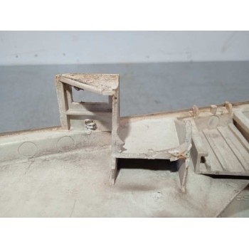 Recambio de faro derecho para nissan serena (c23m) 2.3 diesel referencia OEM IAM 260158C002 SOPORTE TOCADO MONOPTICA