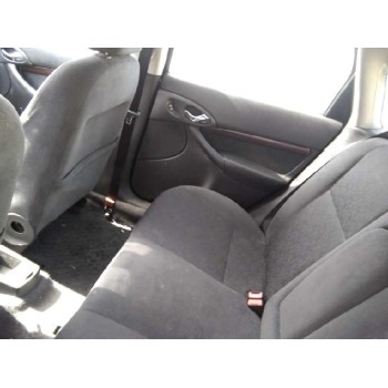 ford focus berlina (cak) del año 1999