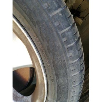 saab 9-3 berlina del año 2001