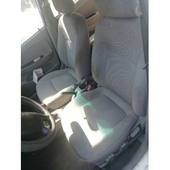 kia rio del año 2002