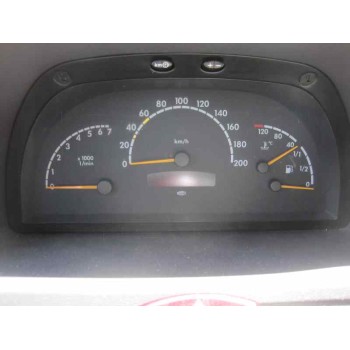 mercedes-benz vito (w638) caja cerrada del año 2000