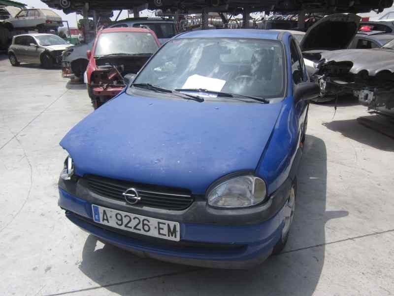 opel corsa b del año 2000