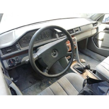 mercedes-benz clase e (w124) berlina del año 1988