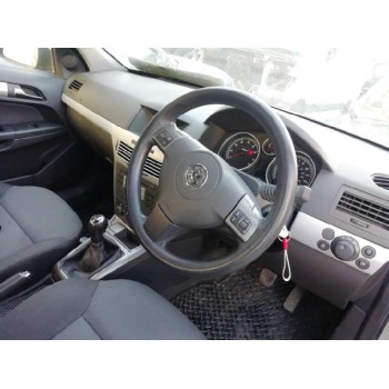 opel astra h berlina del año 2007