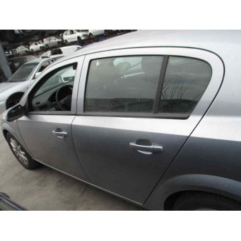 opel astra h berlina del año 2005