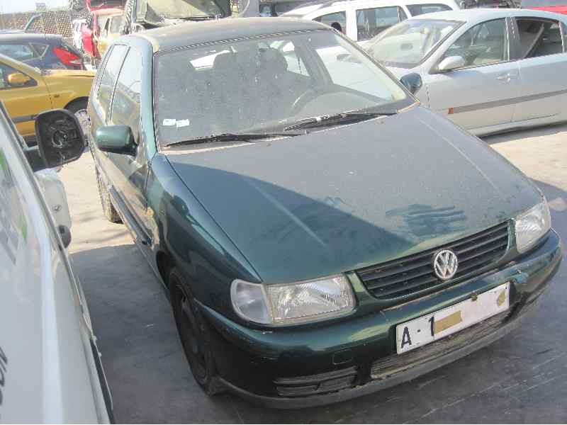 VOLKSWAGEN POLO BERLINA (6N1)
