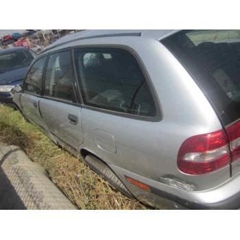 volvo v40 familiar del año 2003