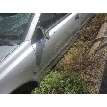 volvo v40 familiar del año 2003