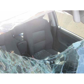 volvo v40 familiar del año 2003