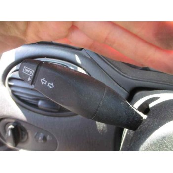 ford focus berlina (cak) del año 2004